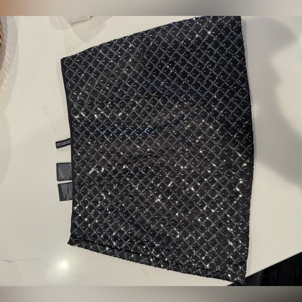 H&M sequin skirt - Picture 3 of 4